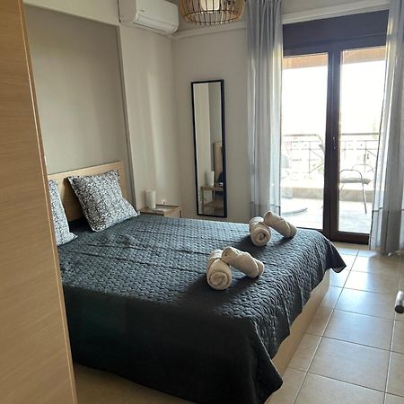Appartamento Stone House In Afytos Esterno foto
